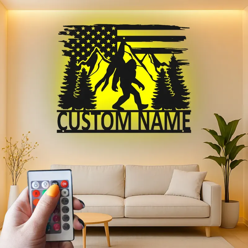 Décoration murale en métal personnalisée Bigfoot avec rétroéclairage LED - Cadeau unique pour les passionnés de plein air - Décor de cabane rustique