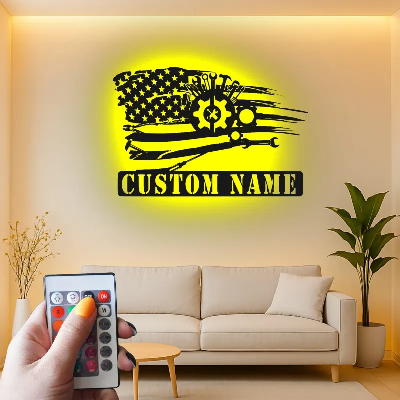 Cartel de metal con bandera americana y mecánico | Decoración de garaje LED personalizada | Arte mural con nombre a medida para él