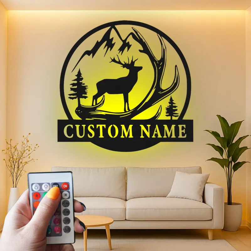 Personalisierte Metall-Wandkunst mit Hirschgeweih und LED-Beleuchtung – Geschenk für Naturliebhaber, Hüttendeko mit Bergmotiv