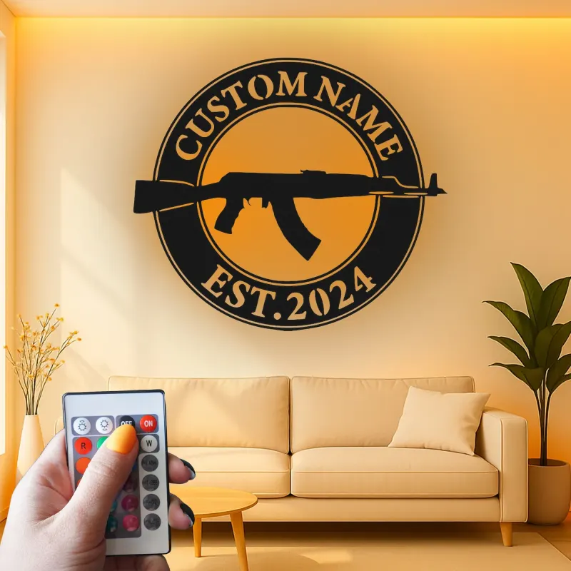 Insegna in metallo personalizzata con pistola e LED | Arte da parete personalizzata per armi da fuoco | Arredo per poligono e man cave | Regalo per appassionati di armi