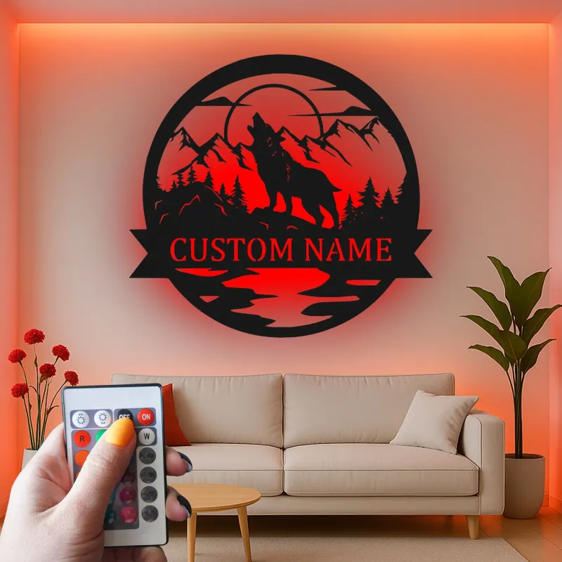 Personalisierte Wolf Heulende Bergszene LED Metall-Wandkunst Geschenk für Naturfreunde Cabin oder Lodge Dekor