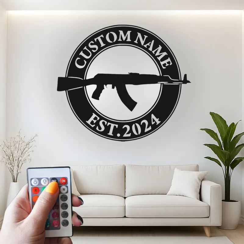 Insegna in metallo personalizzata con pistola e LED | Arte da parete personalizzata per armi da fuoco | Arredo per poligono e man cave | Regalo per appassionati di armi