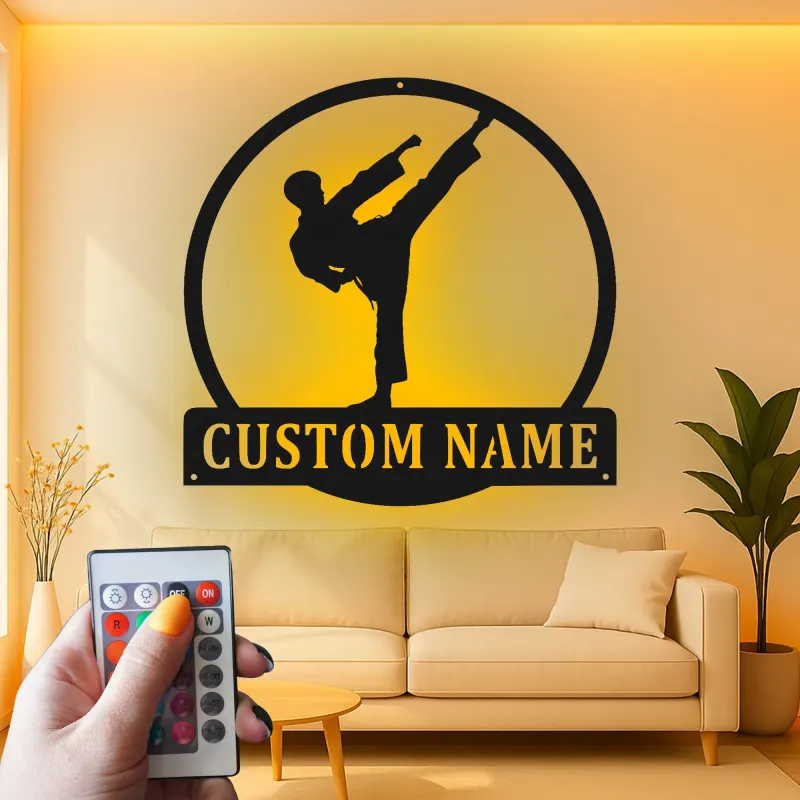 Insegna LED Karate Personalizzata | Arte Murale in Metallo per Arti Marziali | Decorazione Dojo e Regalo per Combattente
