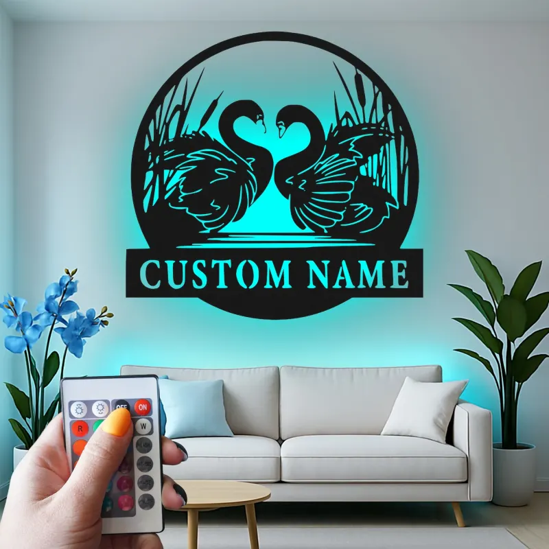 Panneau en métal personnalisé avec cygne | Décoration murale rétroéclairée pour couples | Cadeau de mariage ou d'anniversaire personnalisé | Décor romantique pour la maison