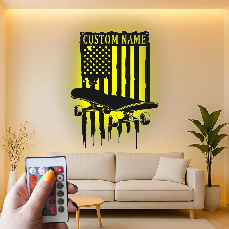 Panneau de nom en skateboard personnalisé | Décoration murale en métal LED | Décor de chambre d'adolescent avec drapeau américain | Cadeau personnalisé pour skateur