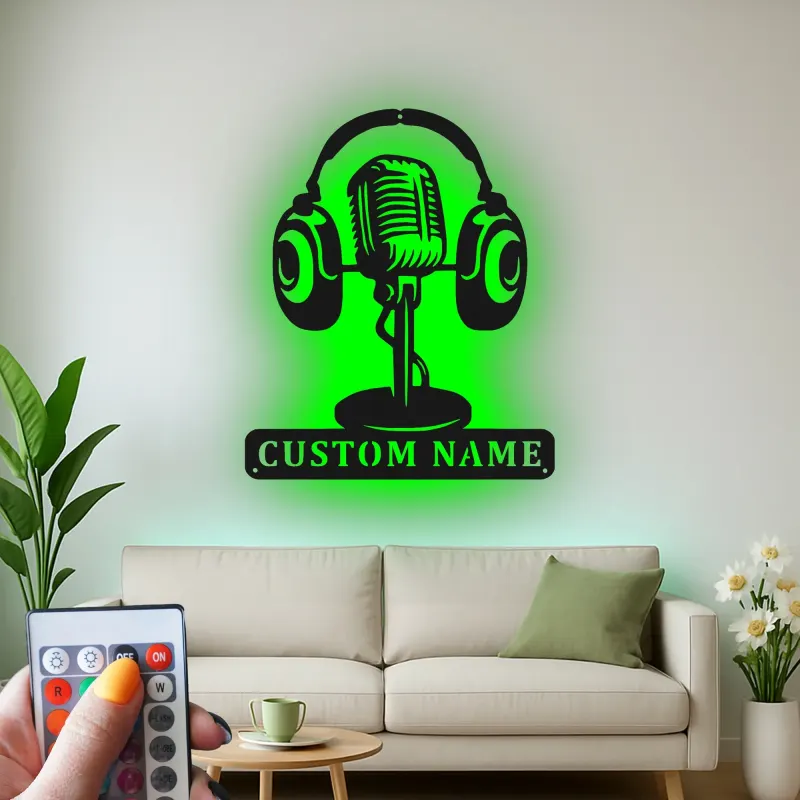Individuelles Vintage-Mikrofon LED-Schild | Metall-Wandkunst für Musikstudio Dekor | Personalisierte Geschenke für Musiker & Musikliebhaber