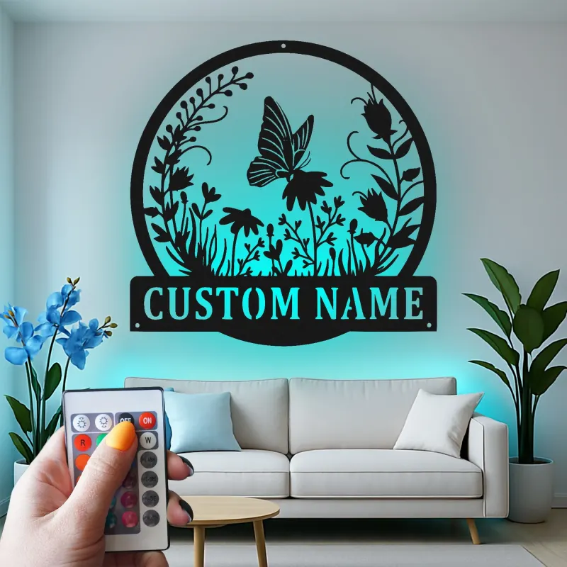 Personalisierte LED-beleuchtete Metall-Wandkunst mit Schmetterlingen und Wildblumen – Geschenk für Gartenliebhaber