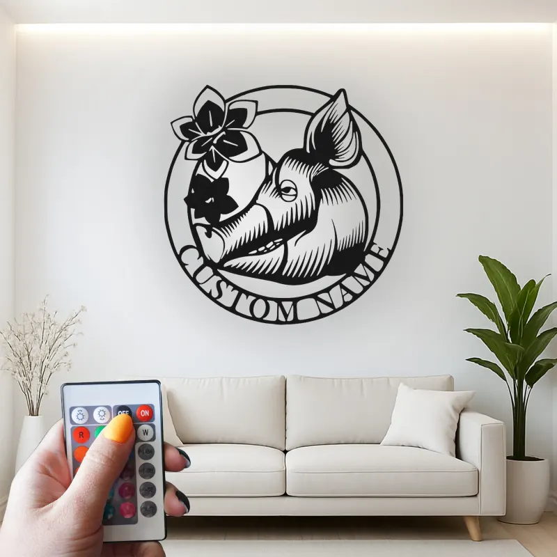 Insegna in Metallo Personalizzata con Cinghiale | Decorazione per Capanna del Cacciatore con LED | Arte da Parete con Nome Personalizzato per Lodge o Man Cave