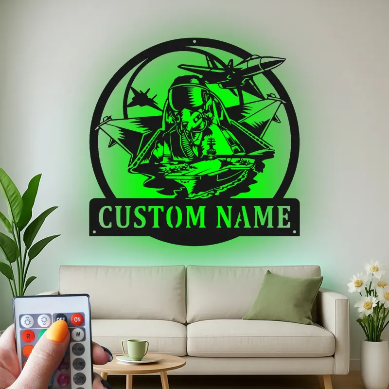 Enseigne pilote avion de chasse personnalisée | Art mural LED en métal | Décoration murale aviation pour aviateurs et cadeau militaire
