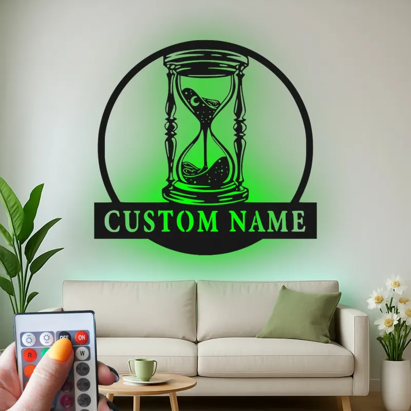 Insegna LED con Clessidra Personalizzata | Arte Murale in Metallo Personalizzata per Ufficio e Studio | Decorazione Retro con Timer di Sabbia