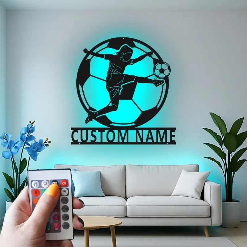 Cartel de metal personalizado de jugadora de fútbol femenino con luz LED, regalo personalizado de fútbol para atletas, decoración para sala de juegos