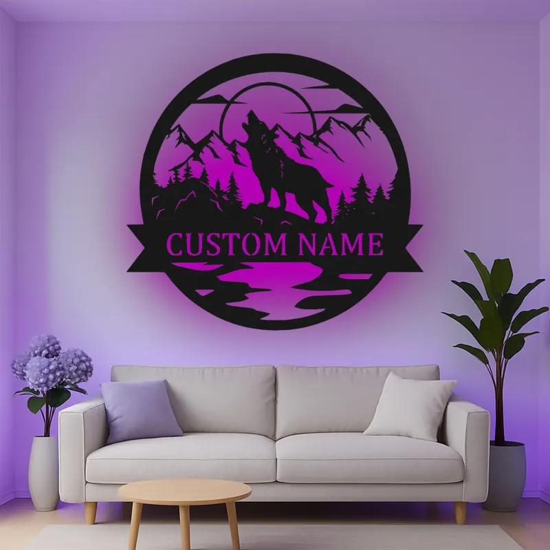 Personalisierte Wolf Heulende Bergszene LED Metall-Wandkunst Geschenk für Naturfreunde Cabin oder Lodge Dekor