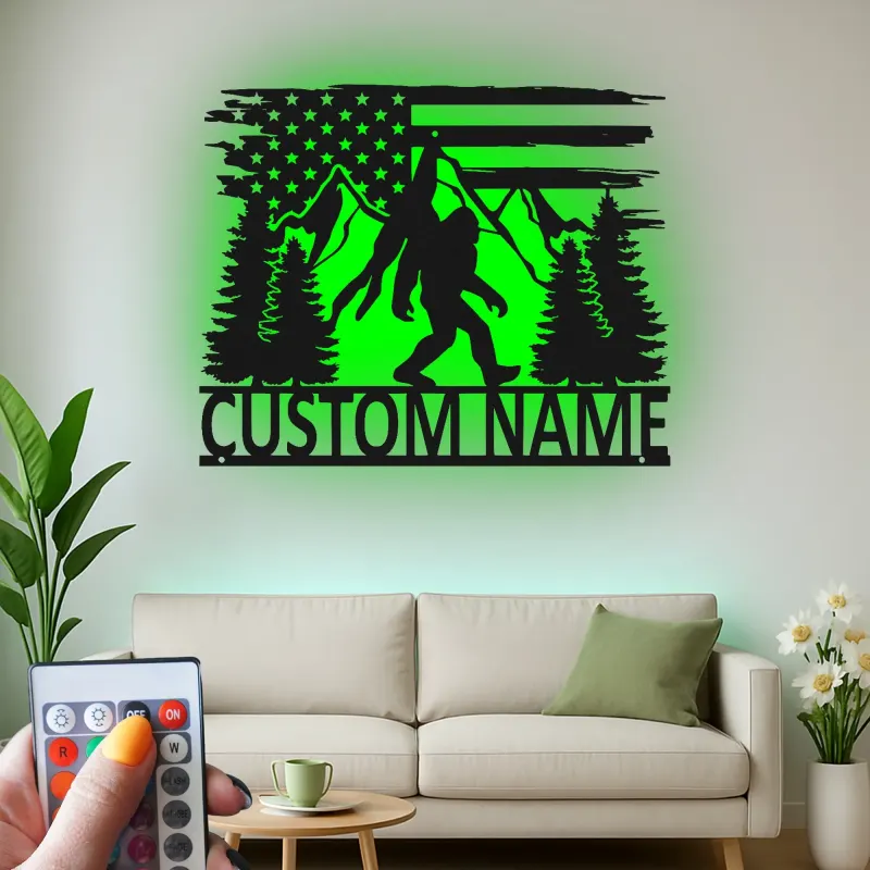 Décoration murale en métal personnalisée Bigfoot avec rétroéclairage LED - Cadeau unique pour les passionnés de plein air - Décor de cabane rustique