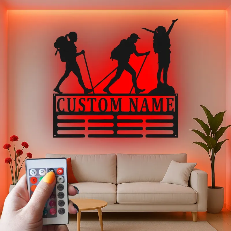 Insegna con Nome Personalizzata per Escursionisti | Arte in Metallo LED per Amanti dell'Avventura | Regalo Decorativo per Outdoor