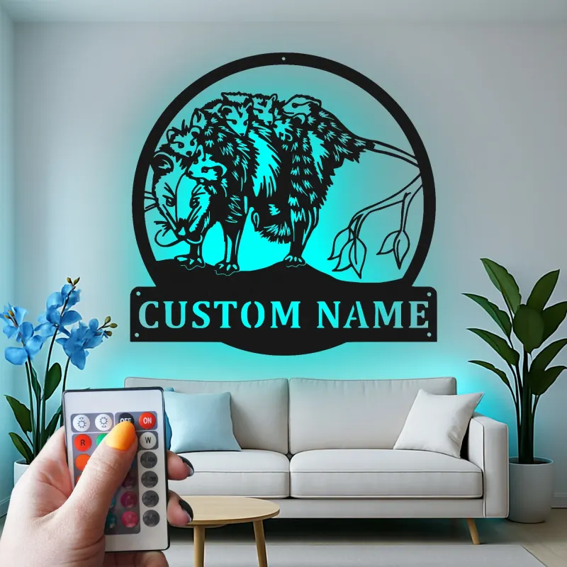 Opossum LED Metallschild | Personalisierte Wildtier-Dekoration aus Virginia | Geschenk für Naturfreunde | Rustikales Cabin-Dekor