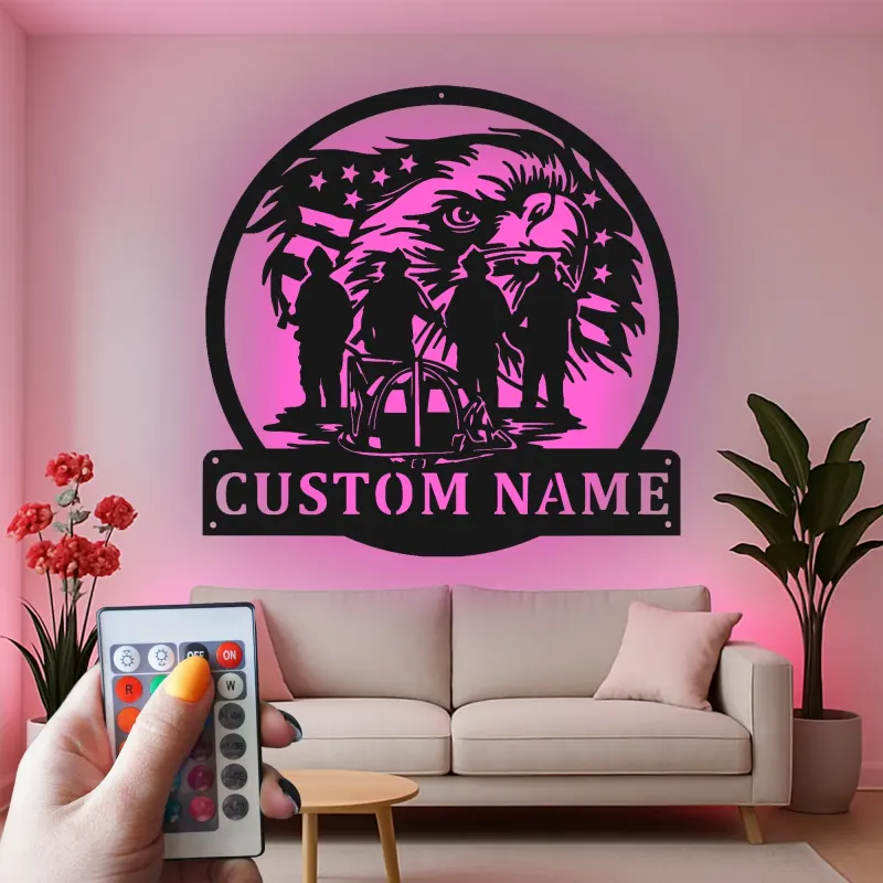 Regalo personalizzato per vigile del fuoco | Decorazione murale LED in metallo con aquila | Insegna con nome su misura per casa e ufficio