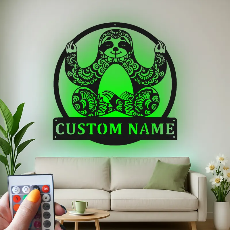 Insegna LED Sloth Mandala Personalizzata | Arte in Metallo su Misura per Studio di Yoga e Decorazione Zen | Regalo per Amanti degli Animali Boho
