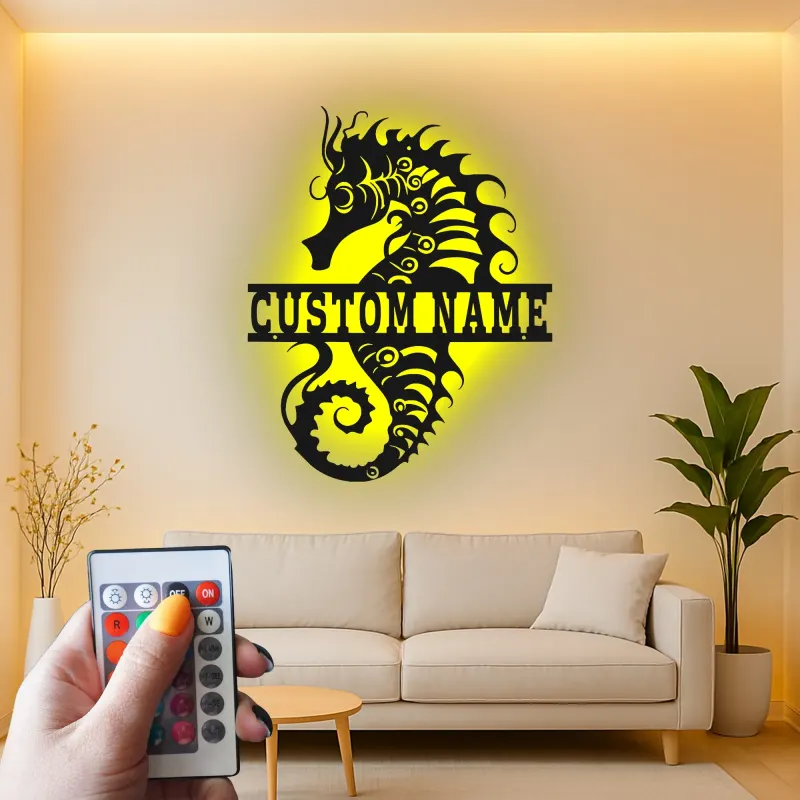 Insegna in Metallo Personalizzata Cavalluccio Marino | Arte Murale LED con Nome | Decorazione per Casa Costiera | Regalo per Casa al Mare
