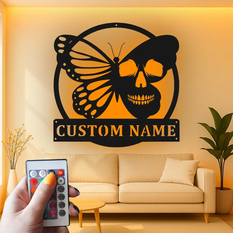Insegna in metallo personalizzata con farfalla e teschio luce LED regalo unico per amanti del goth decorazione per camera da letto o soggiorno 1