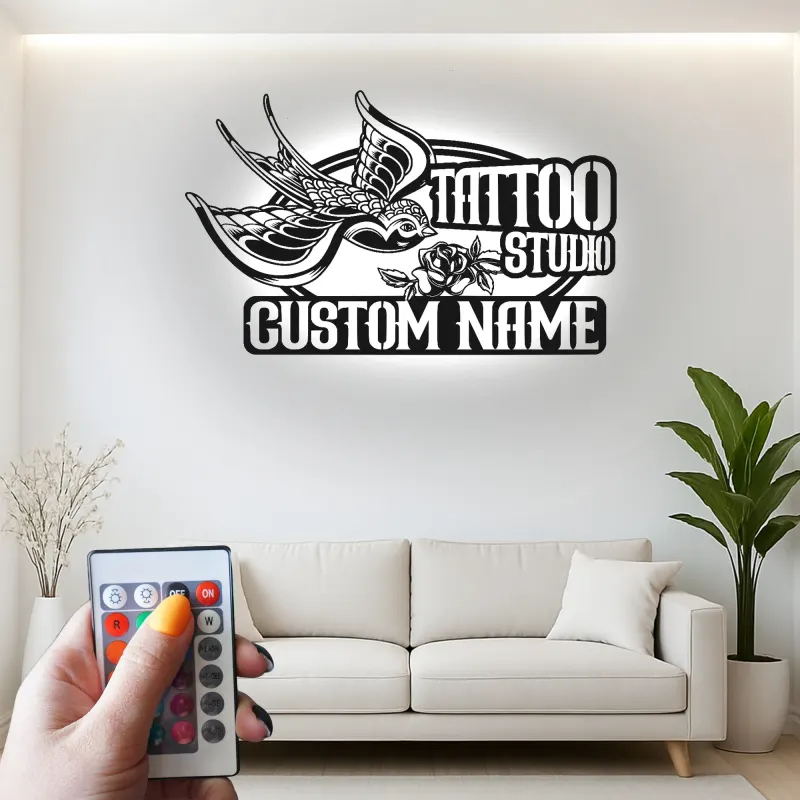 Personalisierter Tattoo-Studio-Schild | Handgefertigte Schwalbe Metall-Wandkunst mit LED | Vintage Tattoo-Künstler Geschenk | Retro Salon-Dekor