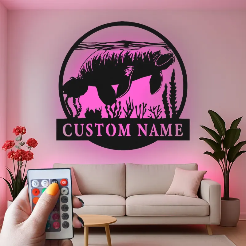 Arte mural de metal de manatí con LED | Cartel de nombre de vaca marina personalizado | Decoración náutica para casa de playa | Regalo de manatí de Florida
