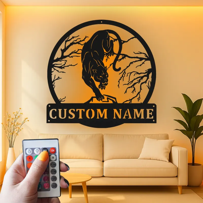 Art mural LED panthère féroce en métal | Plaque personnalisée avec nom pour man cave | Décoration murale faune sauvage, cadeau pour chasseur