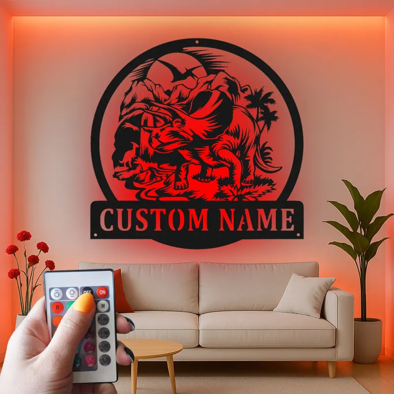Personalisiertes Triceratops LED Licht Metallschild Geschenk für Kinderzimmer Dekor für Dinosaurierliebhaber