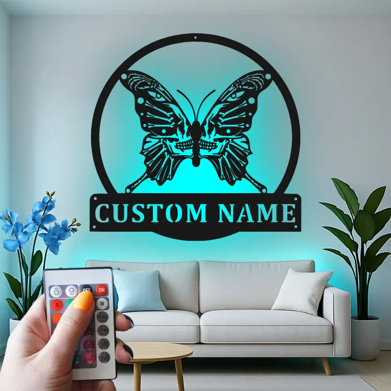 Insegna in metallo personalizzata con farfalla e teschio luce LED regalo unico per amanti del goth decorazione per camera da letto o soggiorno
