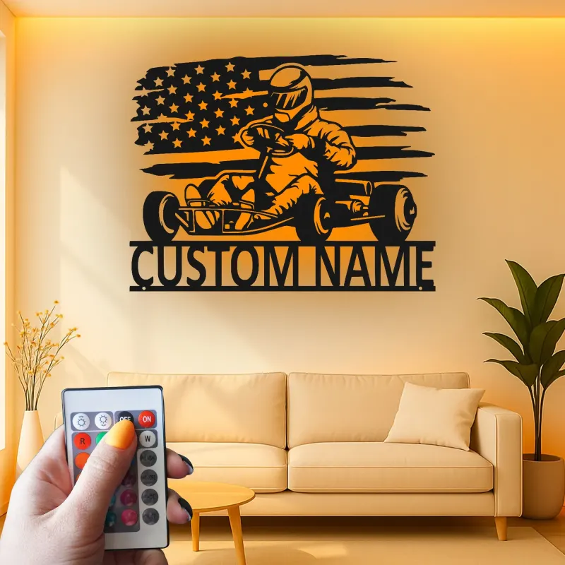 Arte mural LED de metal de piloto de karting | Letrero personalizado con nombre para carreras | Decoración con bandera americana para garaje, cueva del hombre o habitación de niño
