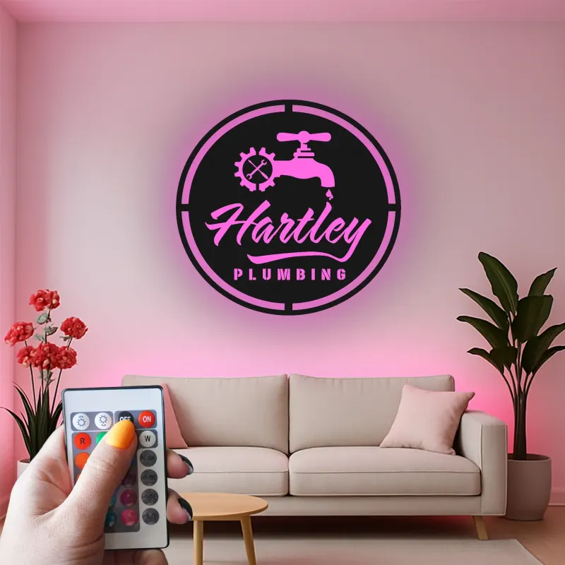 Insegna Logo Idraulico Personalizzata | Arte in Metallo LED per Laboratorio | Decorazione Industriale con Rubinetto e Ingranaggio | Regalo Personalizzato per Man Cave