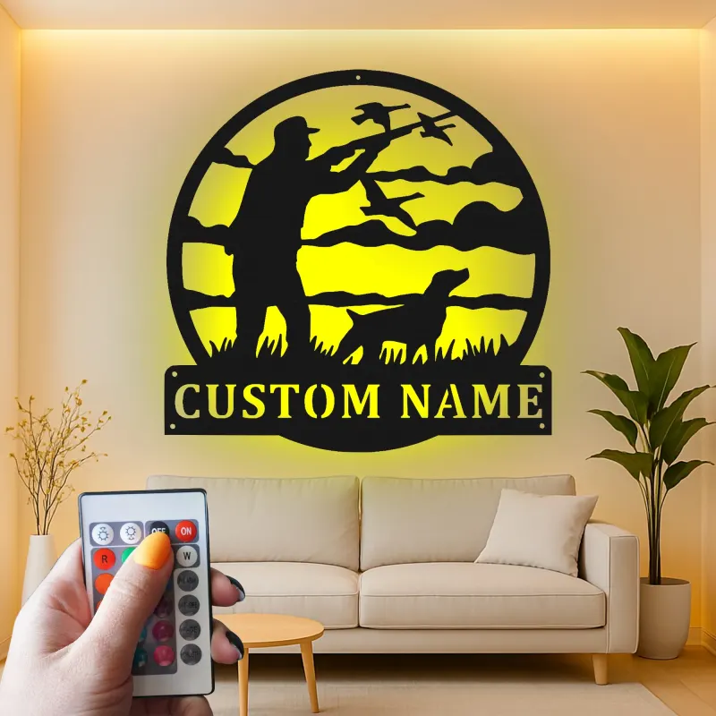 Insegna in metallo con cacciatore di anatre personalizzata | Arte murale da caccia illuminata LED | Decor per baita personalizzato | Regalo per appassionati di outdoor