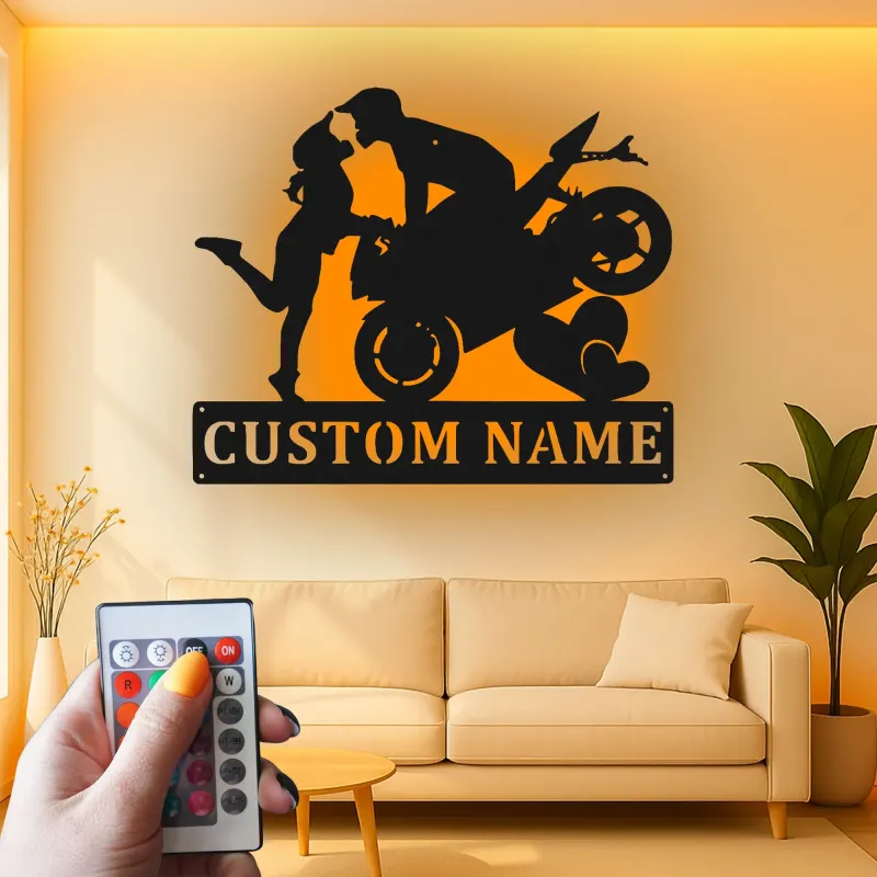 Panneau en métal moto personnalisé | Art LED pour couples de motards | Décoration murale romantique pour chambre et garage