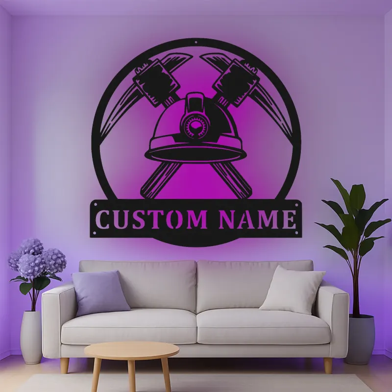 Personalisierte LED Metall-Wandkunst mit Bergmannshelm und Pickaxe – Geschenk für Bergleute, Man Cave oder Garagendekor