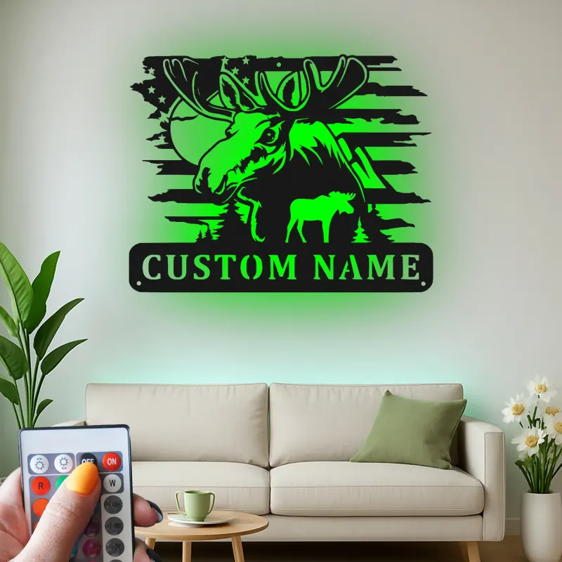 Cartel de metal personalizado de alce con LED | Decoración mural de vida salvaje personalizada para cabañas y lodges | Regalo rústico para cazadores con bandera americana
