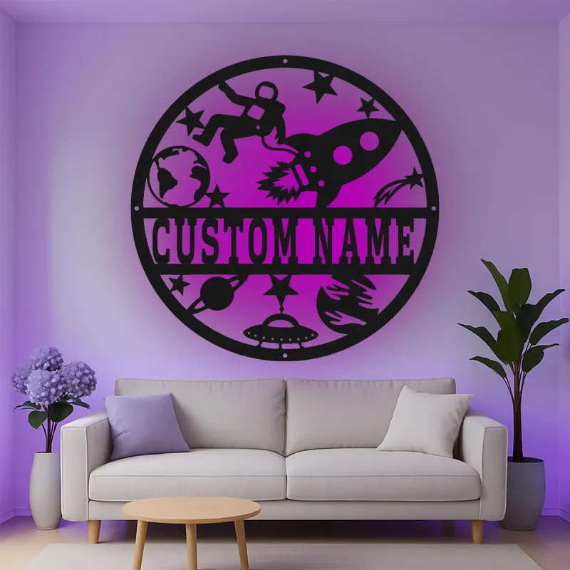 Insegna in metallo personalizzata con astronauta e razzo e luce LED regalo per amanti dello spazio decorazione per camera dei bambini
