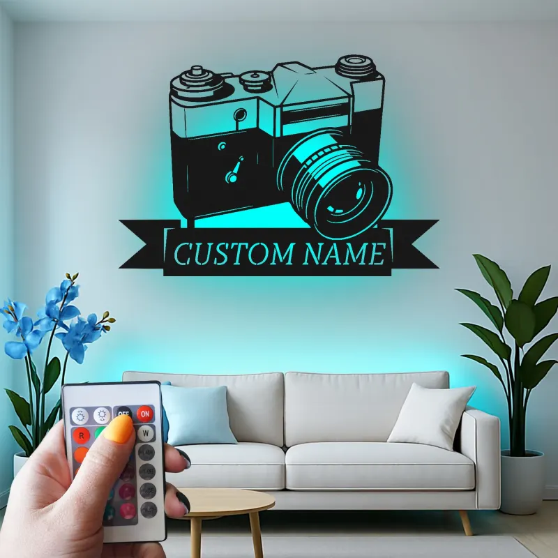Personalisierte Vintage Kamera LED Licht Metall-Wandkunst Geschenk für Fotografen, Studio- oder Bürodekor 1