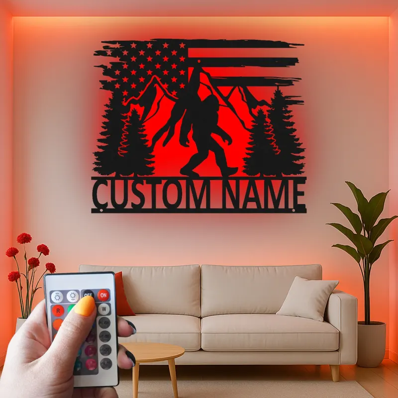 Décoration murale en métal personnalisée Bigfoot avec rétroéclairage LED - Cadeau unique pour les passionnés de plein air - Décor de cabane rustique