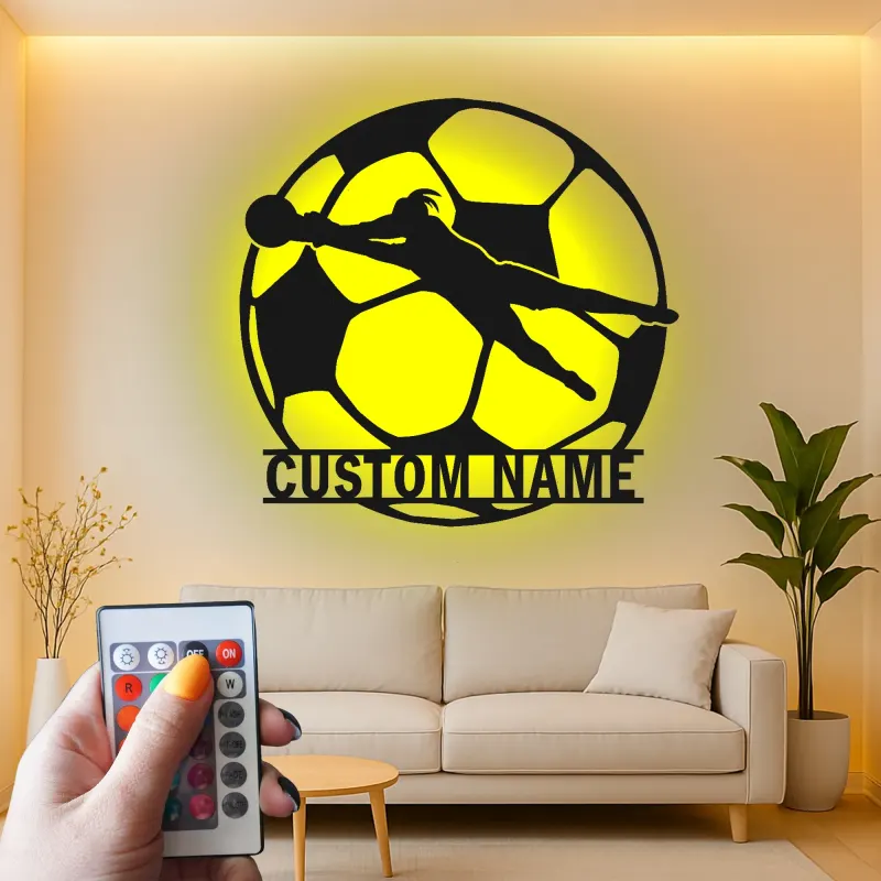 Letrero metálico personalizado de portero | Arte mural LED de fútbol | Decoración con nombre del jugador para habitación infantil | Regalo deportivo moderno