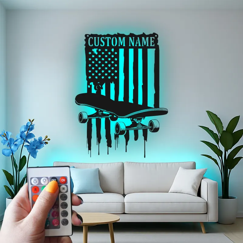 Panneau de nom en skateboard personnalisé | Décoration murale en métal LED | Décor de chambre d'adolescent avec drapeau américain | Cadeau personnalisé pour skateur