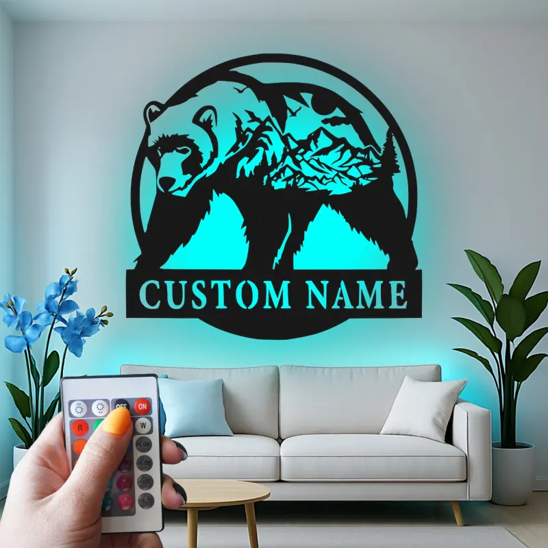 Personalisierte LED-beleuchtete Metall-Wandkunst mit Bär und Berg – Geschenk für Naturfreunde