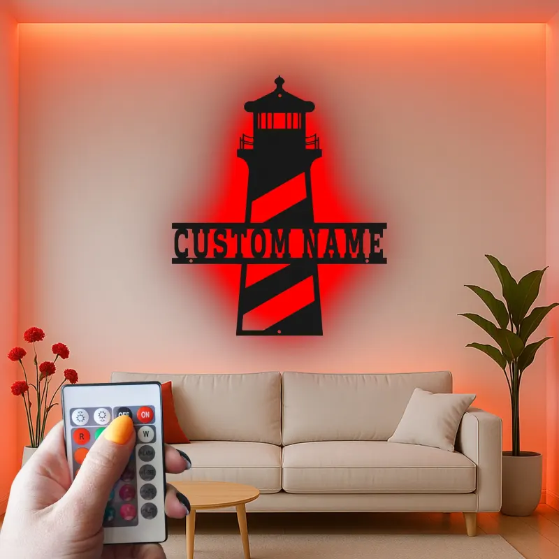 Leuchtturm-Metall-Wandkunst | Personalisiertes LED-Namensschild für Küstendekor | Nautisches Dekor für das Strandhaus