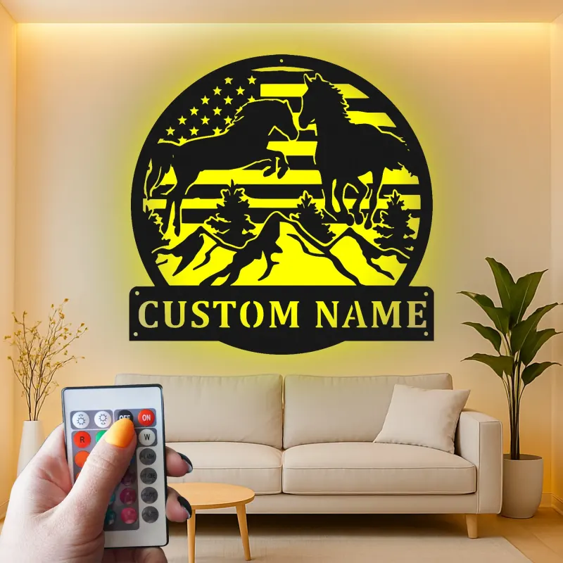 Panneau personnalisé avec cheval LED | Art en métal personnalisé pour ferme et ranch | Cadeau pour amoureux des chevaux | Décor mural avec drapeau américain