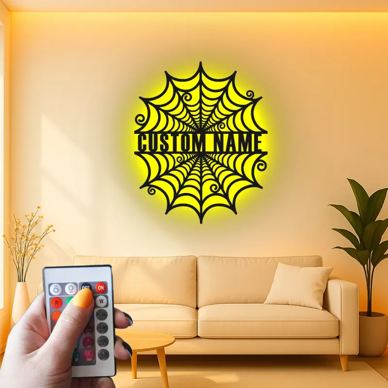 Personalisierte Spinnenweben-Metallschild | Personalisierte Gothic LED-Wandkunst | Gruseliges Halloween-Dekor Geschenk für Zuhause oder Geschäft