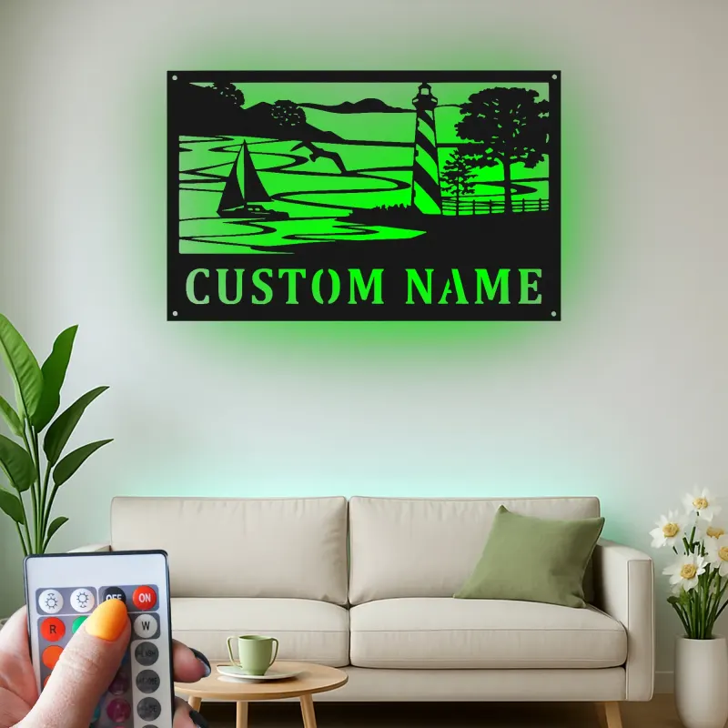 Panneau en métal de phare | Signalisation côtière LED | Décor personnalisé de maison de plage | Cadeau de silhouette de voilier nautique