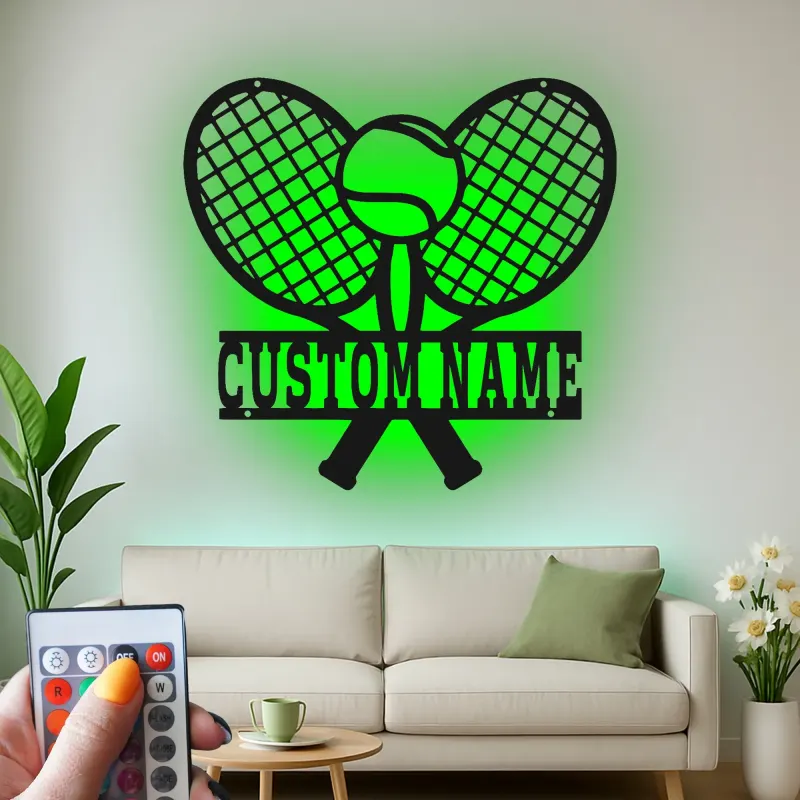 Insegna LED personalizzata con racchetta da tennis | Decorazione murale in metallo personalizzata | Arredo per stanza sportiva | Regalo premium per giocatori