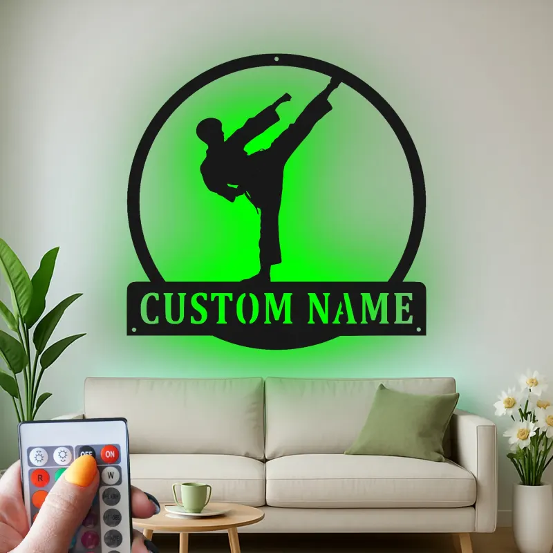 Insegna LED Karate Personalizzata | Arte Murale in Metallo per Arti Marziali | Decorazione Dojo e Regalo per Combattente