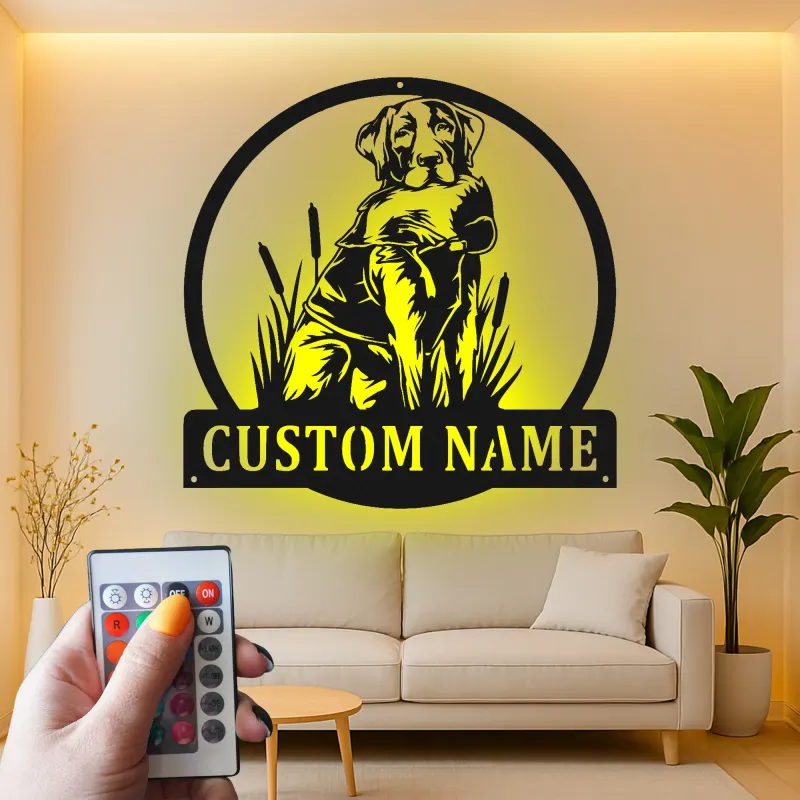 Arte da Parete in Metallo Personalizzata Labrador Retriever | Silhouette di Cani da Caccia LED | Regalo Personalizzato per Cacciatori e Decorazione per Baita
