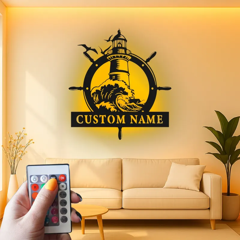 Insegna in Metallo Personalizzata con Faro | Arte Nautica da Parete con LED | Decorazione per Casa Costiera e Regalo per Casa al Mare