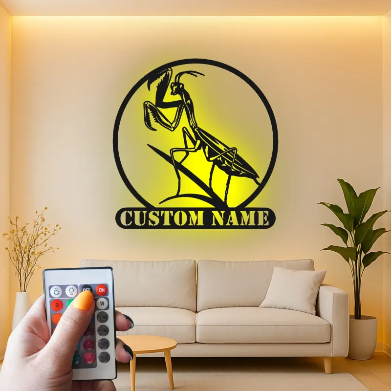 LED-Metall-Wandkunst mit Gottesanbeterin | Personalisierte Insekten-Schild | Biophiles Dekor für Zuhause & Garten | Geschenk für Naturfreunde