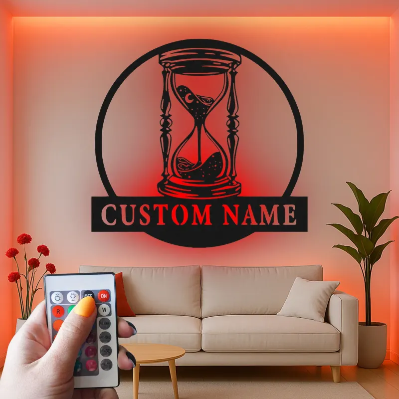 Insegna LED con Clessidra Personalizzata | Arte Murale in Metallo Personalizzata per Ufficio e Studio | Decorazione Retro con Timer di Sabbia